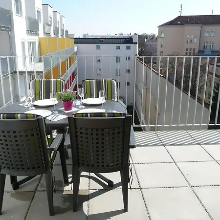 Apartment Schwechat Apartment *